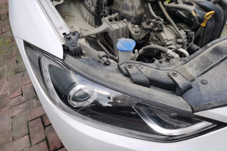 Used Hyundai Elantra (6th Generation / Lingdong) 2016 1.6L Automatic ZhiXuan – Elite Version Right Front Headlight