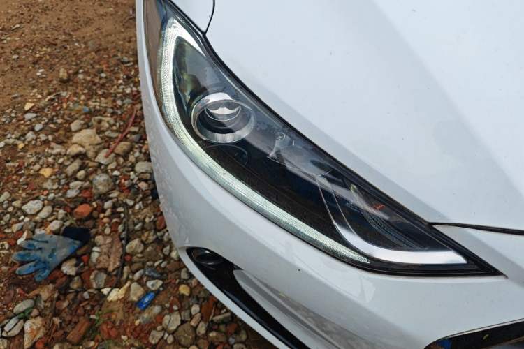Used Hyundai Elantra (6th Generation / Lingdong) 2016 1.6L Automatic ZhiXuan – Elite Version Right Front Headlight