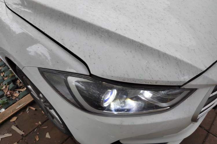 Used Hyundai Elantra (6th Generation / Lingdong) 2016 1.6L Manual ZhiXuan·Youth Edition Right Front Headlight