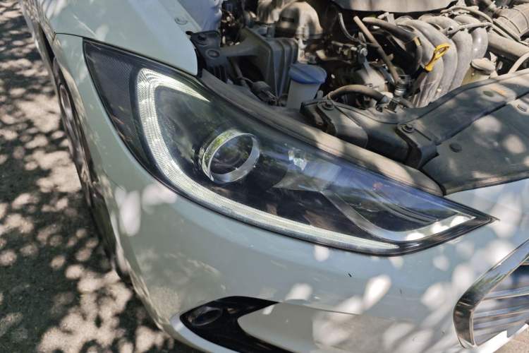 Used Hyundai Elantra (6th Generation / Lingdong) 2016 1.6L Automatic ZhiXuan – Elite Version Right Front Headlight