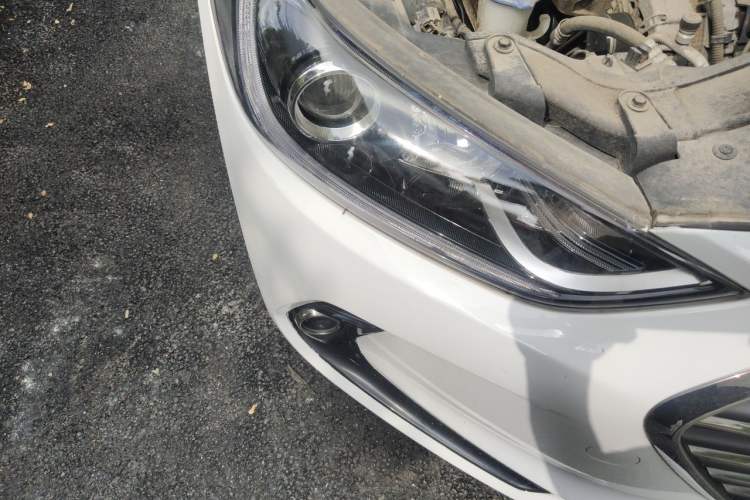 Used Hyundai Elantra (6th Generation / Lingdong) 2016 1.6L Automatic ZhiXuan – Elite Version Right Front Headlight