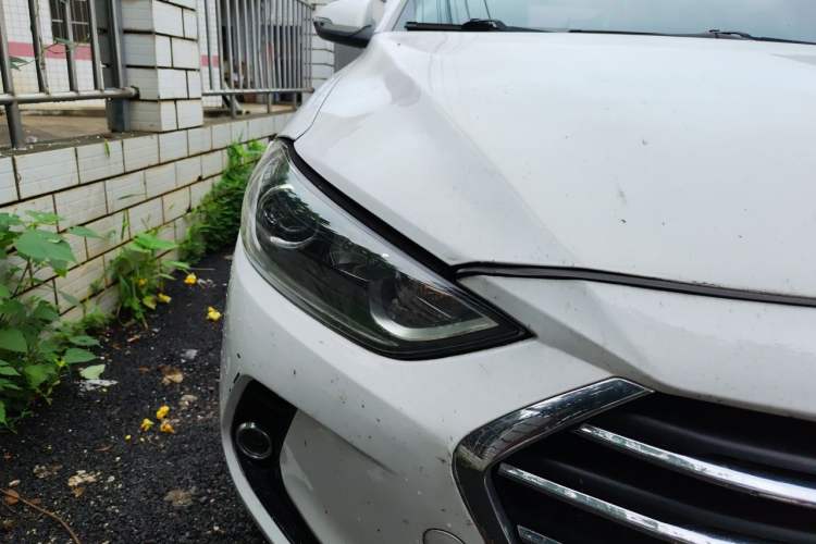 Used Hyundai Elantra (6th Generation / Lingdong) 2016 1.6L Automatic ZhiXuan – Elite Version Right Front Headlight