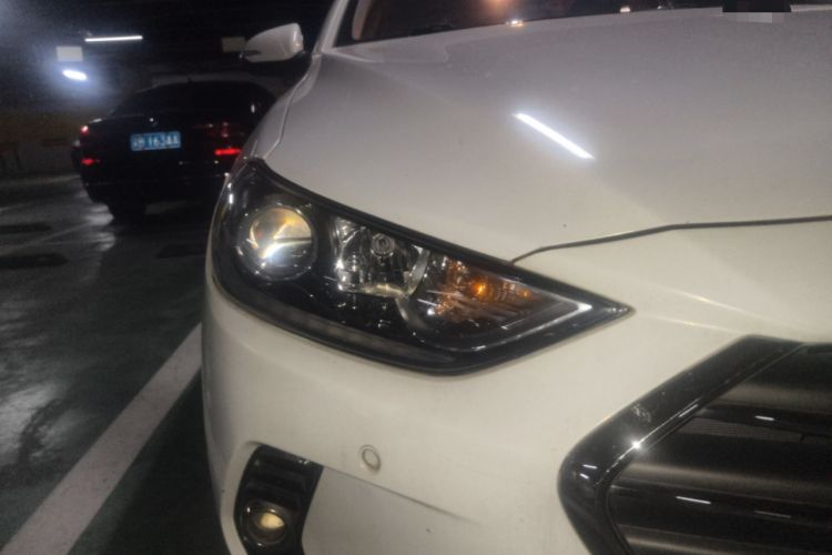 Used Hyundai Elantra (6th Generation / Lingdong) 2016 1.6L Automatic ZhiXuan · Luxury Version Right Front Headlight