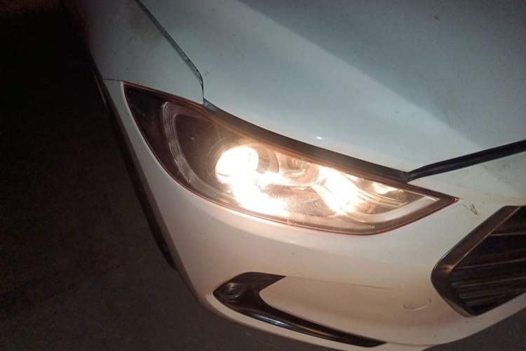 Used Hyundai Elantra (6th Generation / Lingdong) 2016 1.6L Automatic ZhiXuan – Elite Version Right Front Headlight