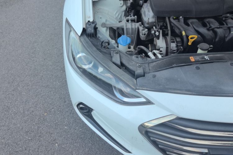 Used Hyundai Elantra (6th Generation / Lingdong) 2016 1.6L Automatic ZhiXuan – Elite Version Right Front Headlight