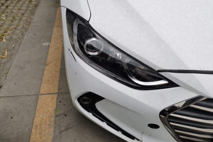 Used Hyundai Elantra (6th Generation / Lingdong) 2016 1.6L Automatic ZhiXuan – Elite Version Right Front Headlight