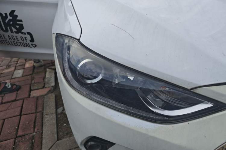 Used Hyundai Elantra (6th Generation / Lingdong) 2016 1.6L Automatic ZhiXuan – Elite Version Right Front Headlight