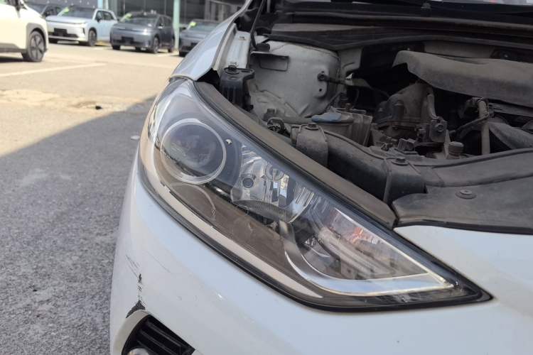 Used Hyundai Elantra (6th Generation / Lingdong) 2016 1.6L Manual ZhiXuan · Dynamic Model Right Front Headlight