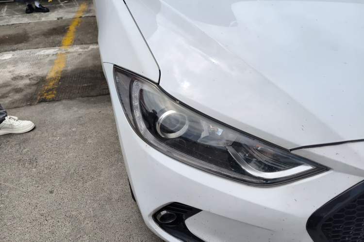 Used Hyundai Elantra (6th Generation / Lingdong) 2016 1.6L Automatic ZhiXuan – Elite Version Right Front Headlight