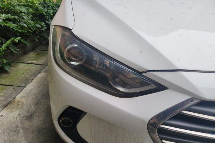 Used Hyundai Elantra (6th Generation / Lingdong) 2016 1.6L Automatic ZhiXuan – Elite Version Right Front Headlight