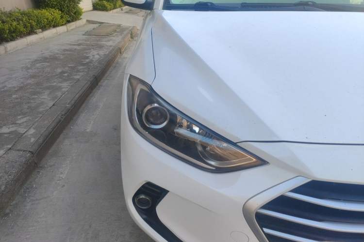 Used Hyundai Elantra (6th Generation / Lingdong) 2016 1.6L Manual ZhiXuan · Dynamic Model Right Front Headlight
