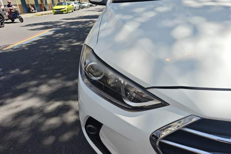 Used Hyundai Elantra (6th Generation / Lingdong) 2016 1.6L Automatic ZhiXuan – Elite Version Right Front Headlight