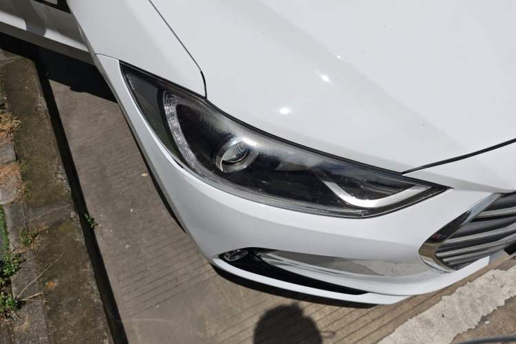 Used Hyundai Elantra (6th Generation / Lingdong) 2016 1.4T Dual-Clutch Xuan Dong · Dynamic Version Right Front Headlight