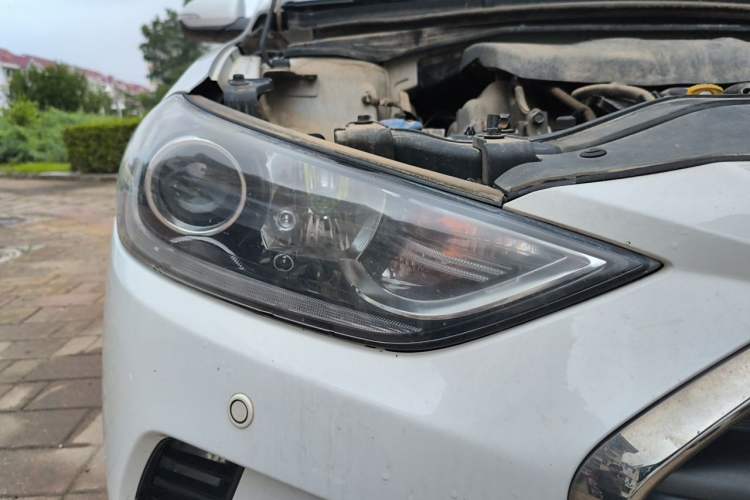 Used Hyundai Elantra (6th Generation / Lingdong) 2016 1.6L Automatic ZhiXuan – Elite Version Right Front Headlight