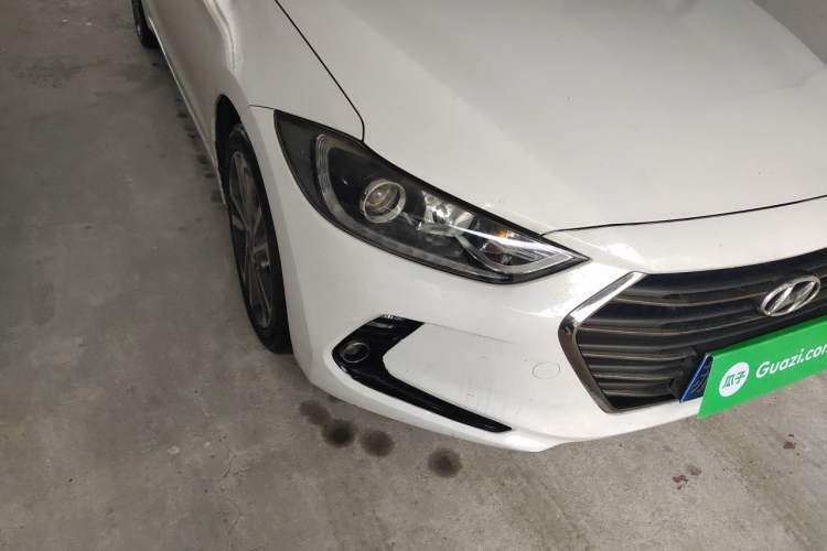 Used Hyundai Elantra (6th Generation / Lingdong) 2016 1.6L Automatic ZhiXuan – Elite Version Right Front Headlight