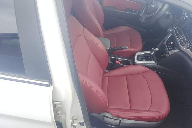 Used Hyundai Elantra (6th Generation / Lingdong) 2016 1.6L Automatic ZhiXuan – Elite Version Right Front Seat