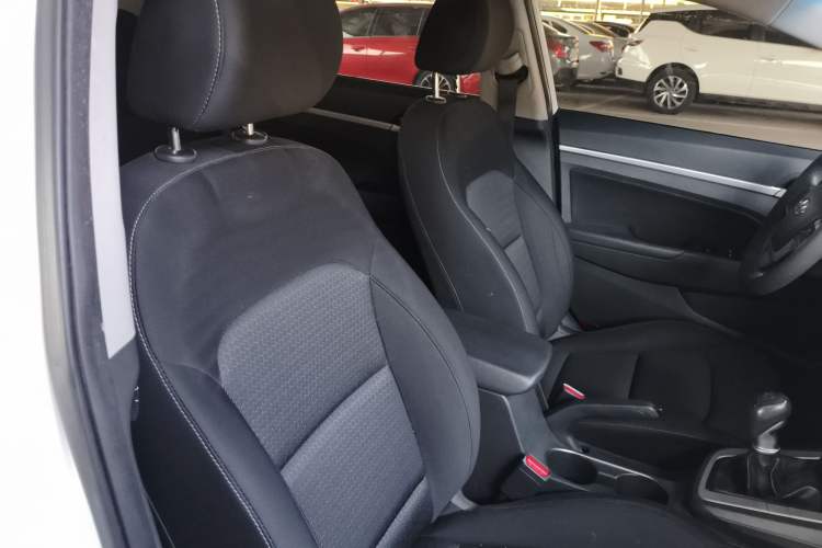 Used Hyundai Elantra (6th Generation / Lingdong) 2016 1.6L Manual ZhiXuan·Youth Edition Right Front Seat