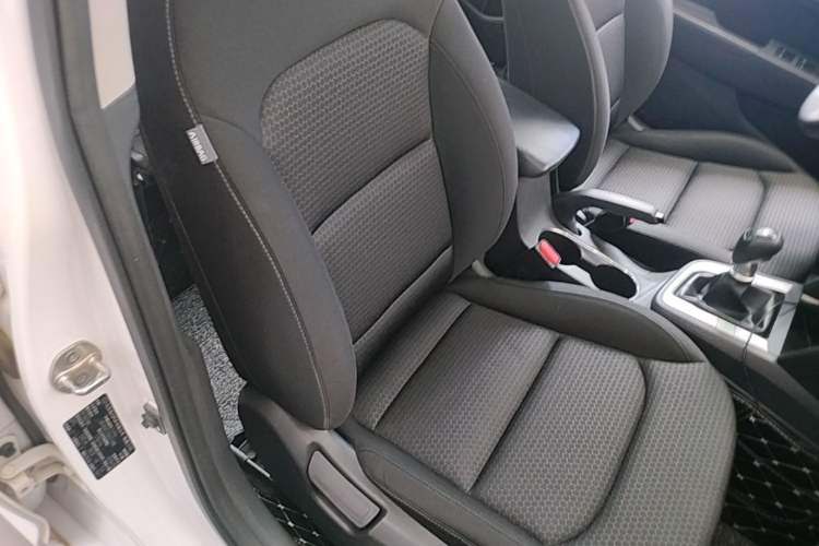 Used Hyundai Elantra (6th Generation / Lingdong) 2016 1.6L Manual ZhiXuan · Dynamic Model Right Front Seat