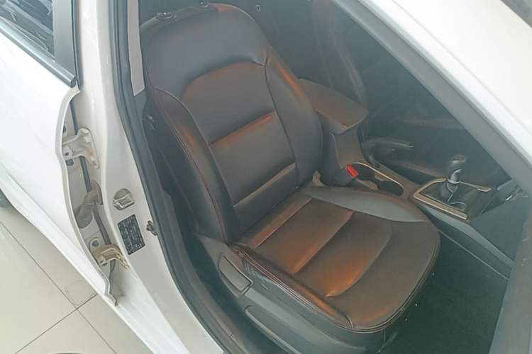 Used Hyundai Elantra (6th Generation / Lingdong) 2016 1.6L Manual ZhiXuan·Youth Edition Right Front Seat