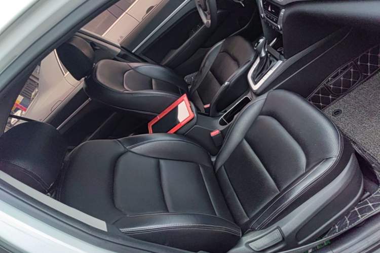Used Hyundai Elantra (6th Generation / Lingdong) 2016 1.6L Automatic ZhiXuan – Elite Version Right Front Seat