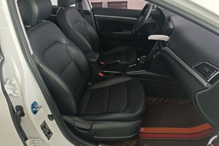 Used Hyundai Elantra (6th Generation / Lingdong) 2016 1.6L Automatic ZhiXuan – Elite Version Right Front Seat