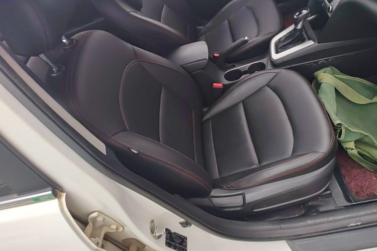 Used Hyundai Elantra (6th Generation / Lingdong) 2016 1.6L Automatic ZhiXuan – Elite Version Right Front Seat