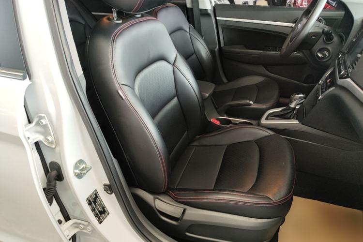 Used Hyundai Elantra (6th Generation / Lingdong) 2016 1.6L Automatic ZhiXuan – Elite Version Right Front Seat