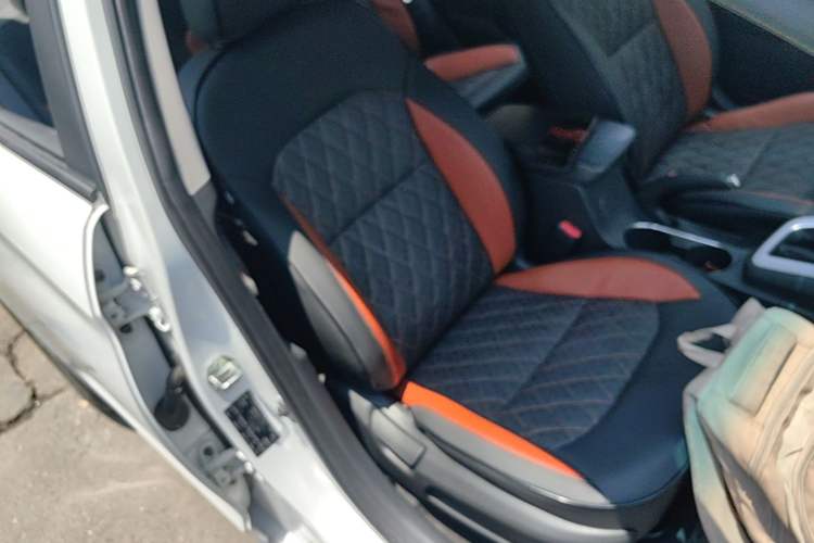 Used Hyundai Elantra (6th Generation / Lingdong) 2016 1.6L Automatic ZhiXuan – Elite Version Right Front Seat