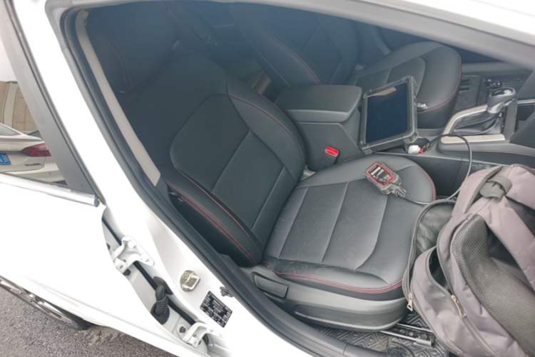 Used Hyundai Elantra (6th Generation / Lingdong) 2016 1.6L Automatic ZhiXuan – Elite Version Right Front Seat