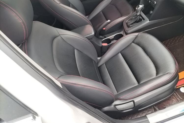 Used Hyundai Elantra (6th Generation / Lingdong) 2016 1.4T Dual-Clutch Xuan Dong · Dynamic Version Right Front Seat