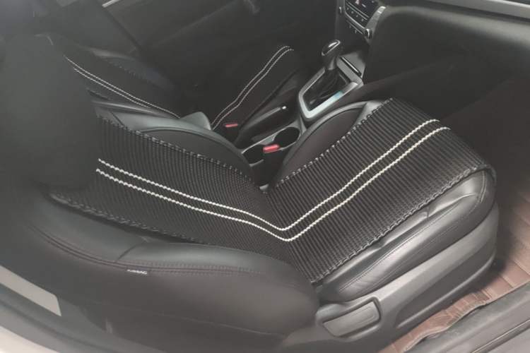Used Hyundai Elantra (6th Generation / Lingdong) 2016 1.6L Automatic ZhiXuan – Elite Version Right Front Seat