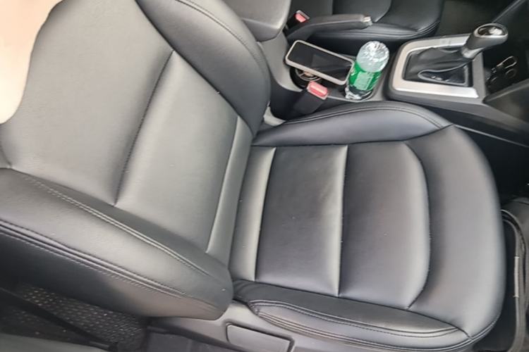 Used Hyundai Elantra (6th Generation / Lingdong) 2016 1.6L Automatic ZhiXuan – Elite Version Right Front Seat