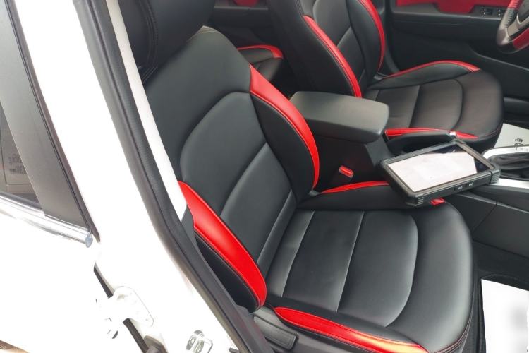 Used Hyundai Elantra (6th Generation / Lingdong) 2016 1.6L Automatic ZhiXuan – Elite Version Right Front Seat