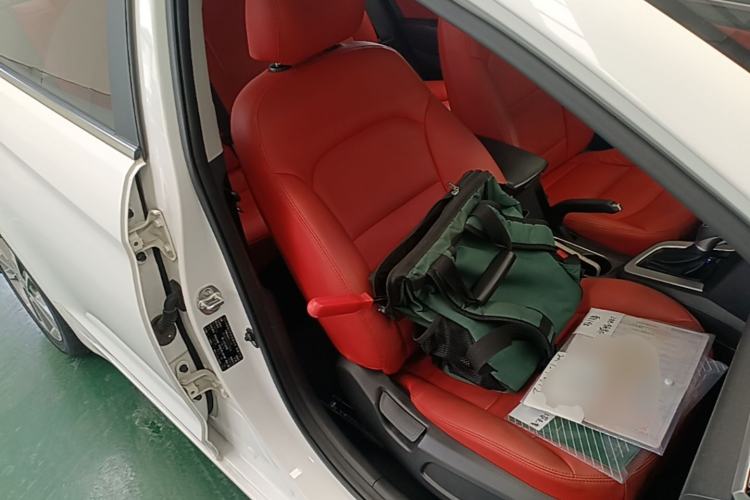 Used Hyundai Elantra (6th Generation / Lingdong) 2016 1.6L Automatic ZhiXuan – Elite Version Right Front Seat
