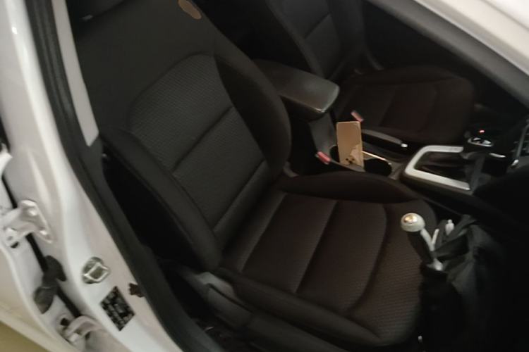 Used Hyundai Elantra (6th Generation / Lingdong) 2016 1.6L Automatic ZhiXuan – Elite Version Right Front Seat