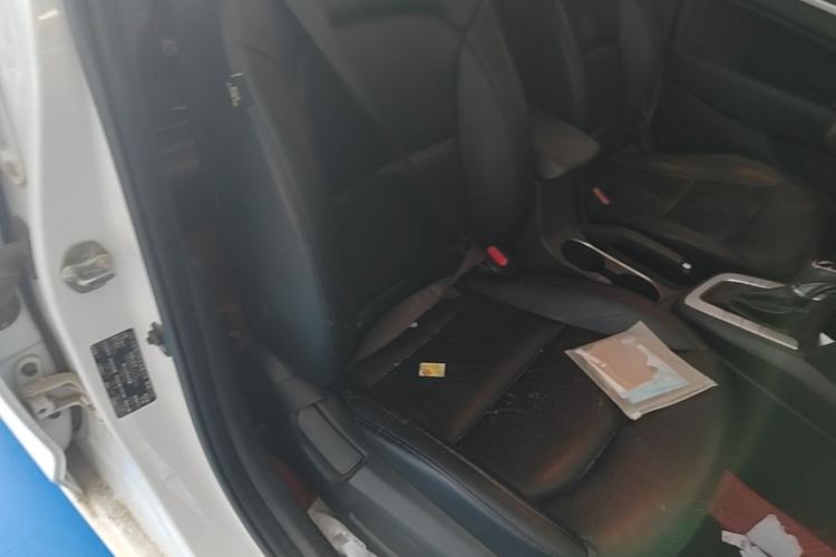 Used Hyundai Elantra (6th Generation / Lingdong) 2016 1.6L Automatic ZhiXuan – Elite Version Right Front Seat