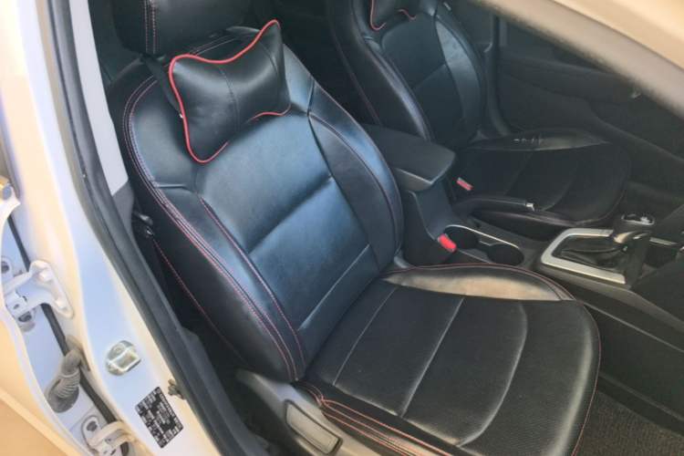 Used Hyundai Elantra (6th Generation / Lingdong) 2016 1.6L Automatic ZhiXuan – Elite Version Right Front Seat