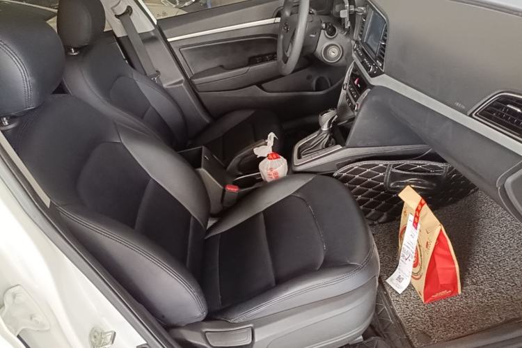 Used Hyundai Elantra (6th Generation / Lingdong) 2016 1.6L Automatic ZhiXuan – Elite Version Right Front Seat