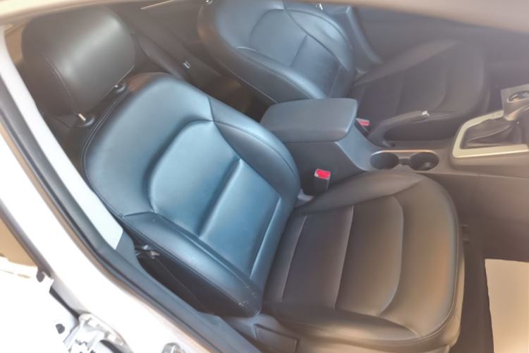 Used Hyundai Elantra (6th Generation / Lingdong) 2016 1.6L Automatic ZhiXuan – Elite Version Right Front Seat