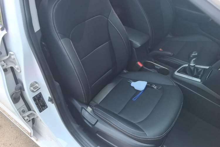 Used Hyundai Elantra (6th Generation / Lingdong) 2016 1.6L Manual ZhiXuan · Dynamic Model Right Front Seat