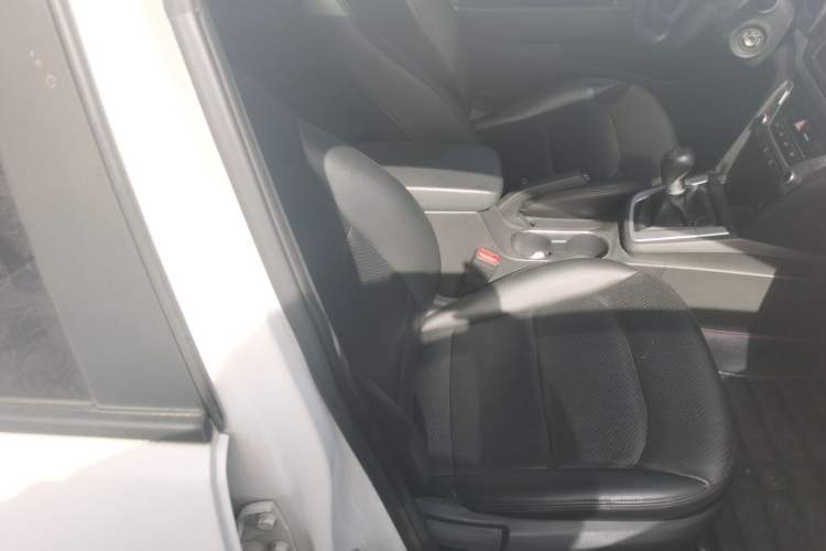 Used Hyundai Elantra (6th Generation / Lingdong) 2016 1.6L Manual ZhiXuan · Dynamic Model Right Front Seat