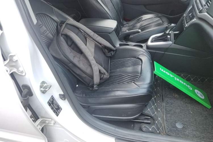Used Hyundai Elantra (6th Generation / Lingdong) 2016 1.6L Automatic ZhiXuan – Elite Version Right Front Seat