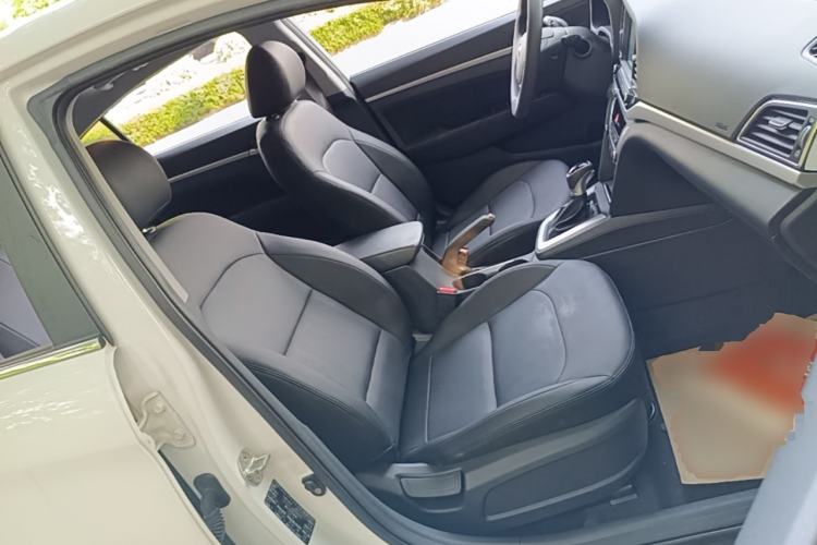 Used Hyundai Elantra (6th Generation / Lingdong) 2016 1.6L Automatic ZhiXuan – Elite Version Right Front Seat