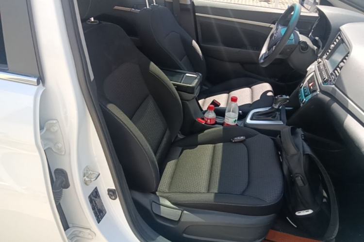 Used Hyundai Elantra (6th Generation / Lingdong) 2016 1.6L Automatic ZhiXuan – Elite Version Right Front Seat