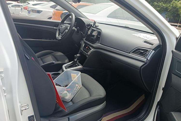 Used Hyundai Elantra (6th Generation / Lingdong) 2016 1.6L Automatic ZhiXuan – Elite Version Right Front Seat