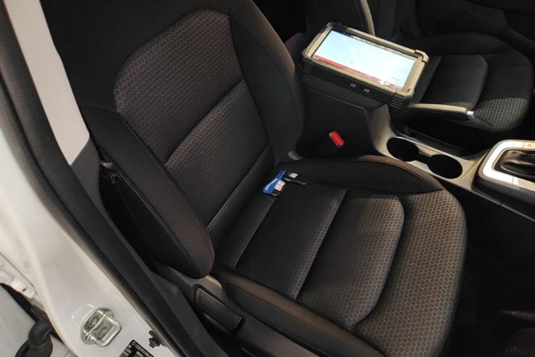 Used Hyundai Elantra (6th Generation / Lingdong) 2016 1.6L Automatic ZhiXuan – Elite Version Right Front Seat