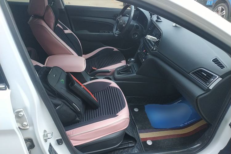Used Hyundai Elantra (6th Generation / Lingdong) 2016 1.4T Dual-Clutch Xuan Dong · Dynamic Version Right Front Seat