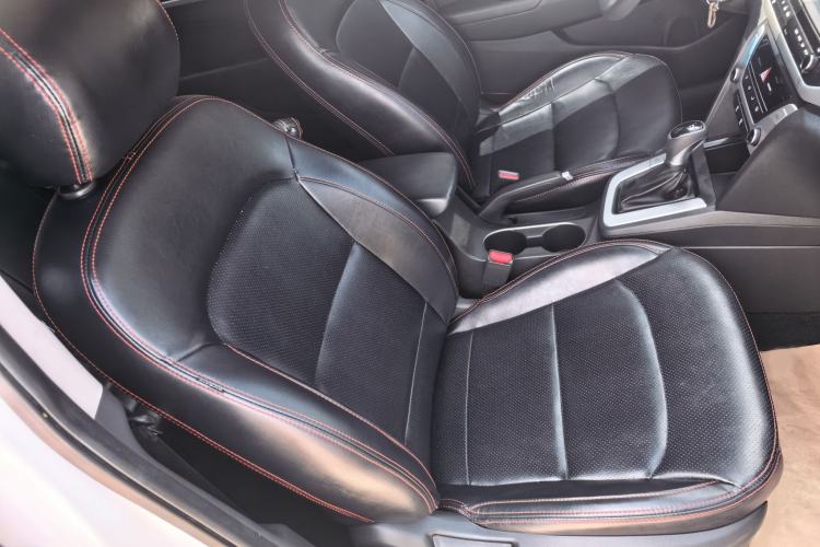Used Hyundai Elantra (6th Generation / Lingdong) 2016 1.6L Automatic ZhiXuan – Elite Version Right Front Seat