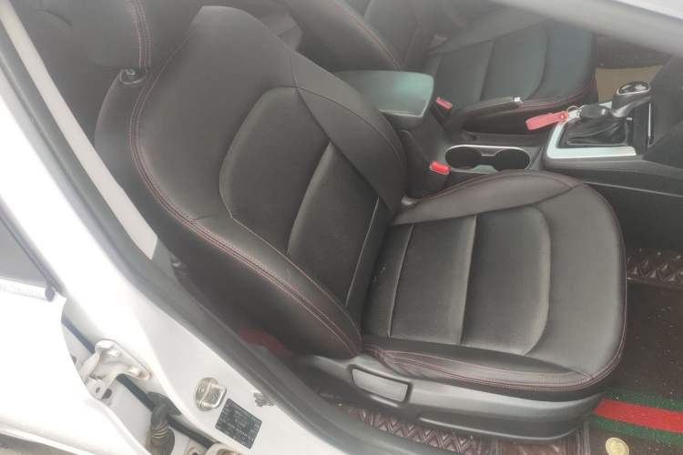 Used Hyundai Elantra (6th Generation / Lingdong) 2016 1.6L Automatic ZhiXuan – Elite Version Right Front Seat