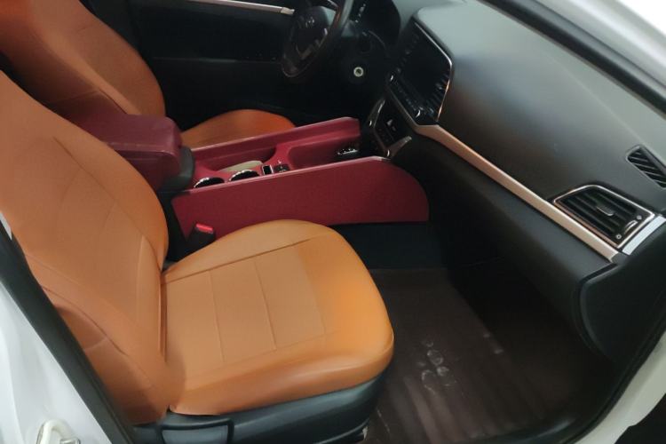 Used Hyundai Elantra (6th Generation / Lingdong) 2016 1.6L Automatic ZhiXuan – Elite Version Right Front Seat